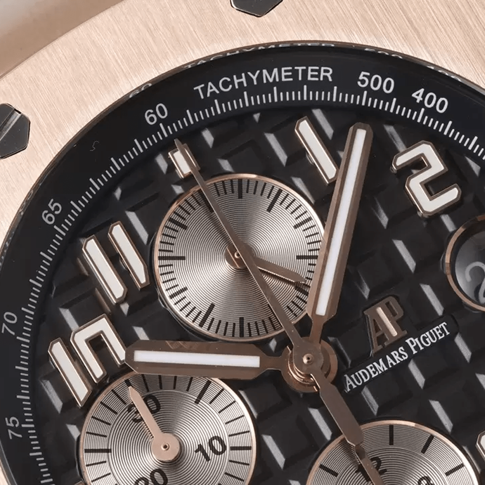 오데마피게 로얄오크 오프쇼어 크로노그래프 블랙 텍스처 다이얼 RG 금통 42mm 26470