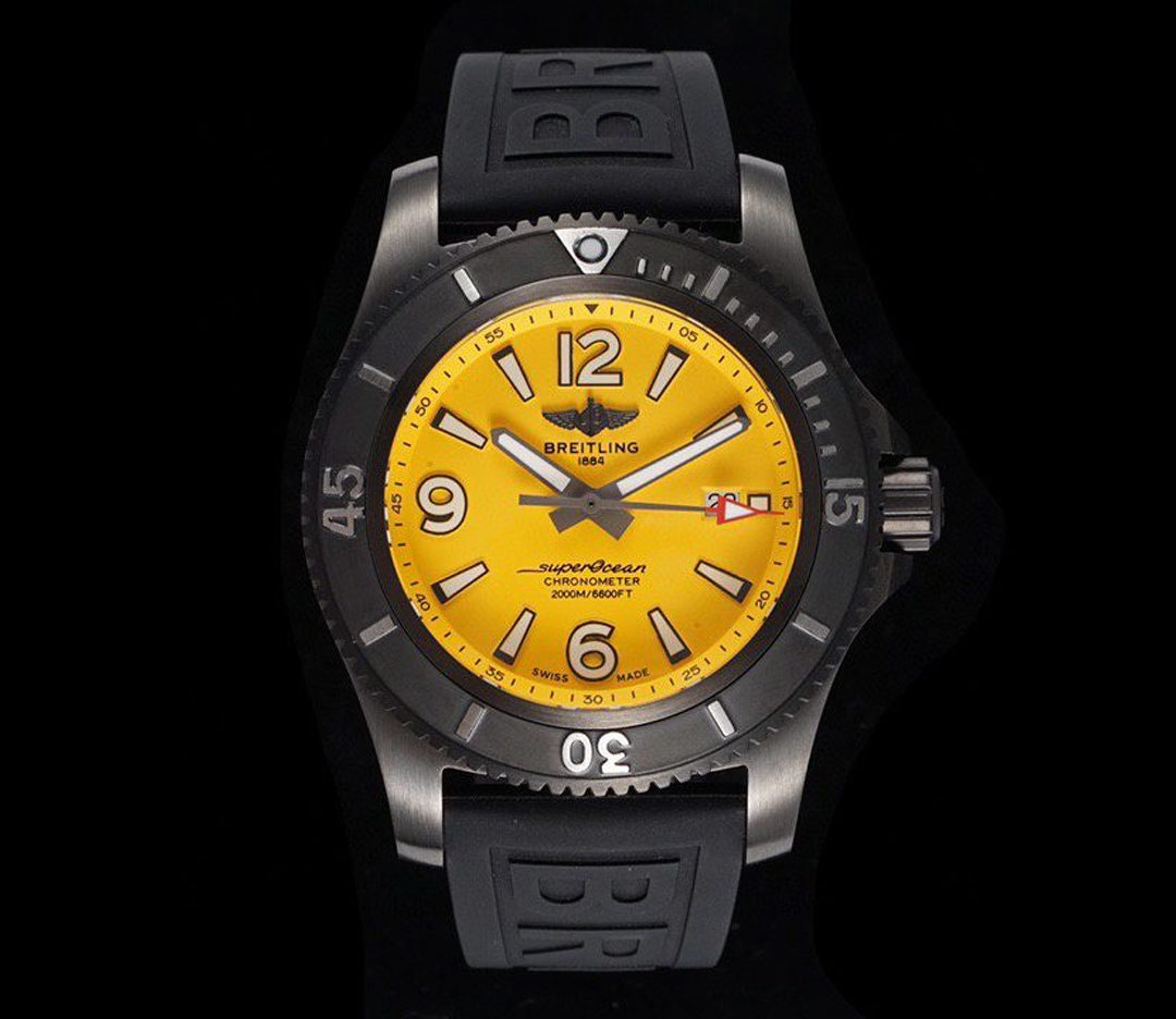 브라이틀링 슈퍼오션 옐로우 다이얼 세라믹 베젤 러버 스트랩 46mm M17368D71I1S2