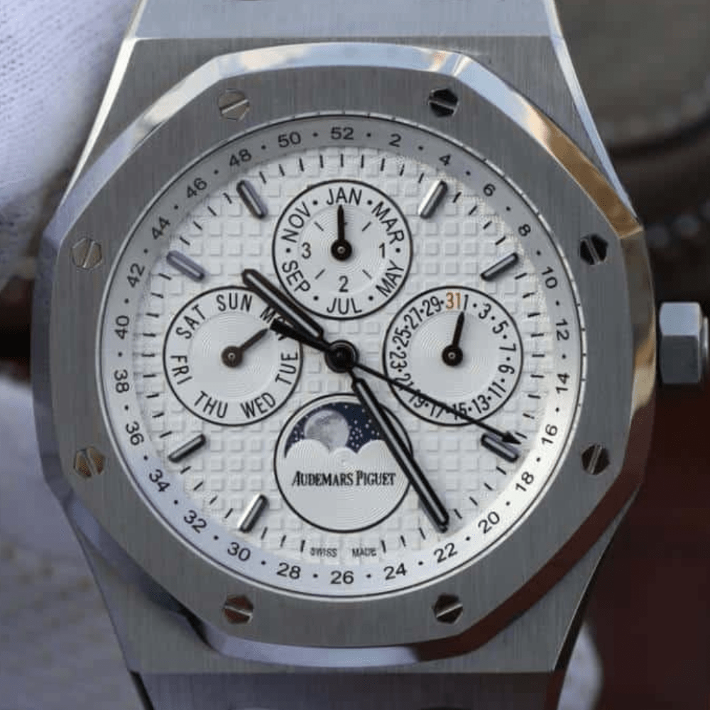 오데마피게 로얄오크 퍼페츄얼 화이트 다이얼 스틸 SS 브레이슬릿 41mm 26574ST