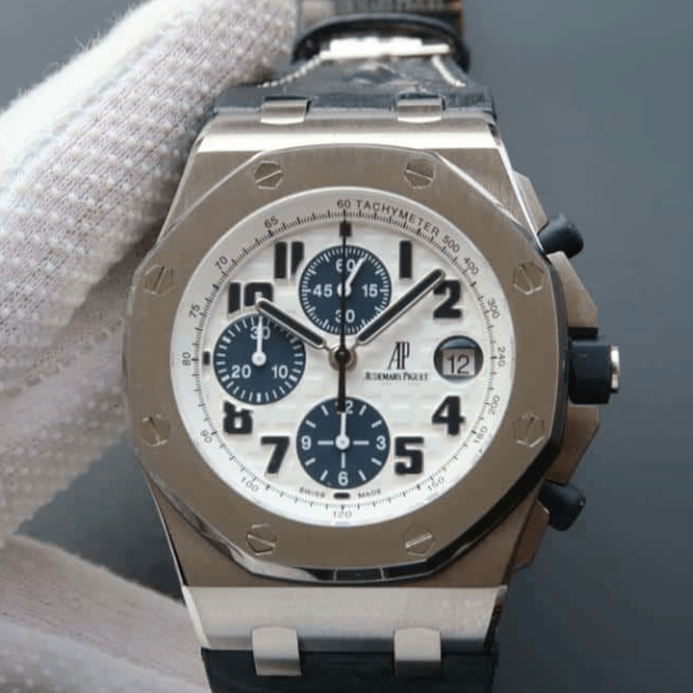 오데마피게 로얄오크 오프쇼어 화이트/블루 다이얼 스틸 가죽 스트랩 42mm 26470ST