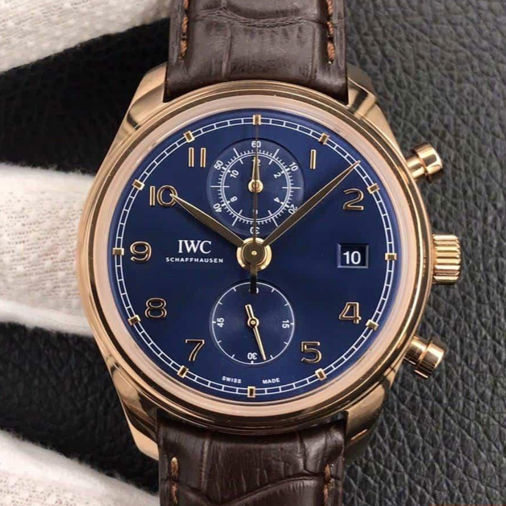 IWC 포르투기저 크로노그래프 클래식 로즈골드 블루다이얼 레더 스트랩 42mm IW390301