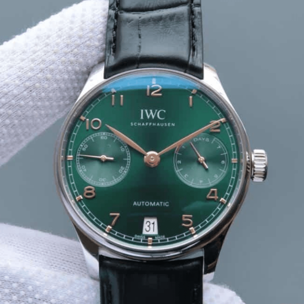 IWC 포르투기저 세븐데이즈 스틸 그린 다이얼 레더 스트랩 42.3mm IW500708