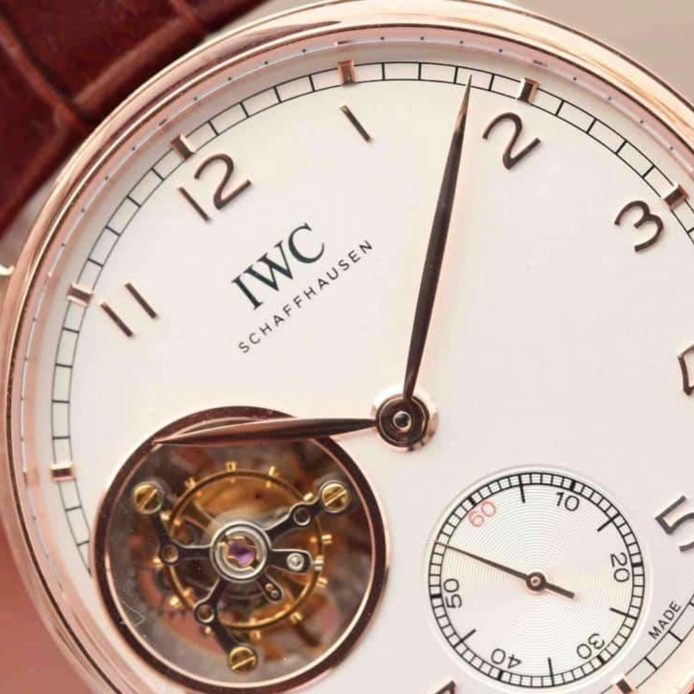 IWC 포르투기저 투르비옹 오토매틱 로즈골드 화이트 다이얼 레더 스트랩 42mm IW546302