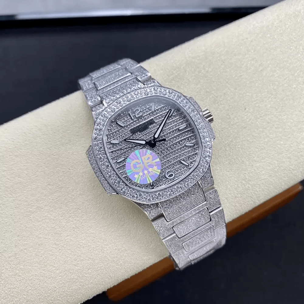 파텍필립 아쿠아넛 여성용 노틸러스 풀 다이아몬드 한정판 35.2mm 7118