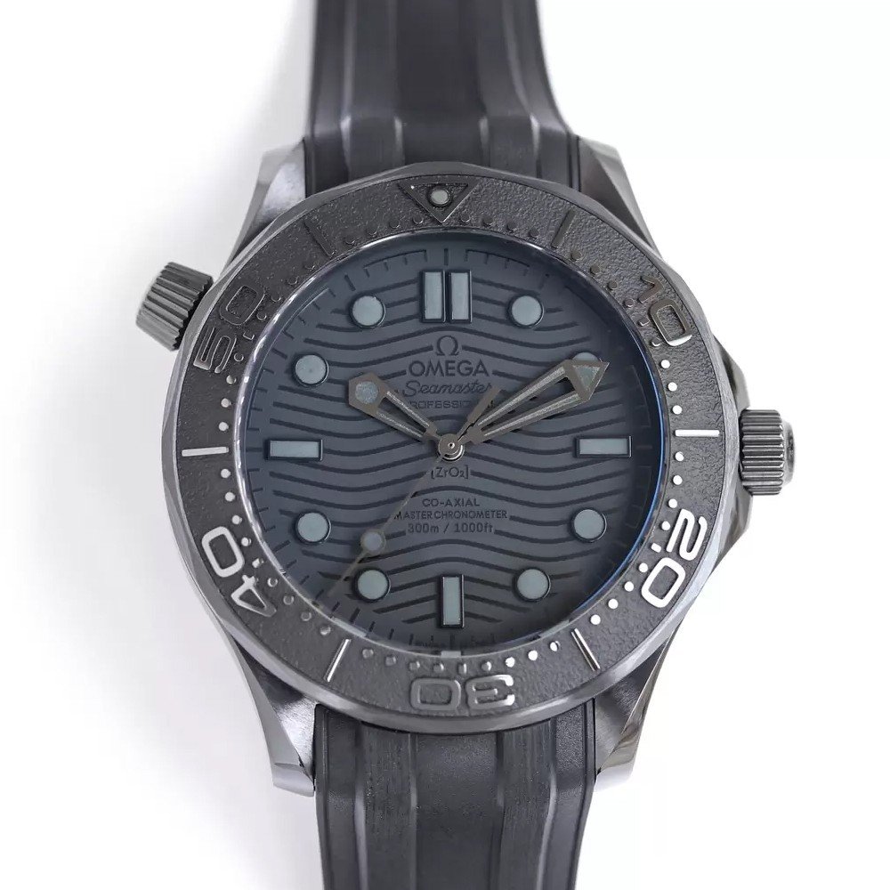 오메가 씨마스터 다이버 300M 코액시얼 크로노미터 올블랙 43.5mm 210.92.44.20.01.003
