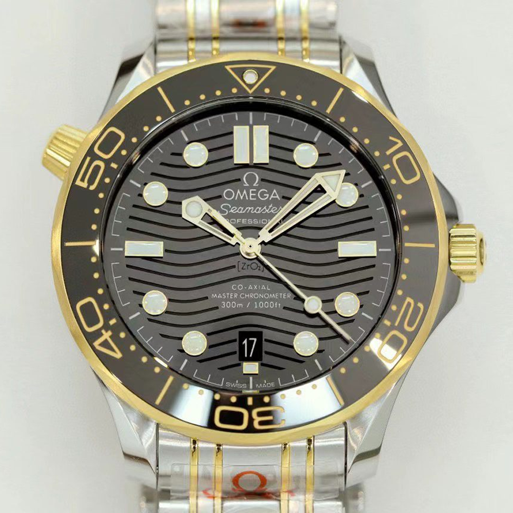 오메가 씨마스터 시리즈 검판 옐골 콤비 210.20.42.20.03.002
