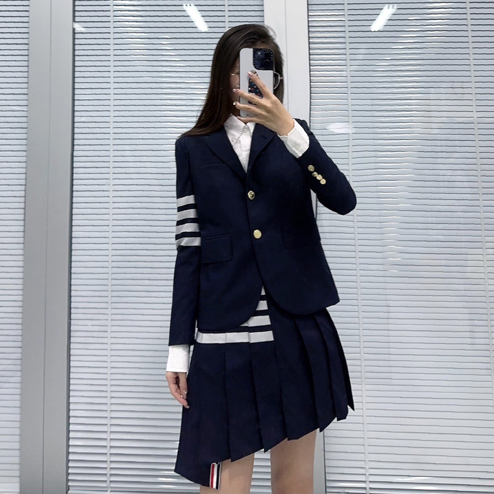 톰브라운 4바 울 네이비 블레이저 스커트 세트