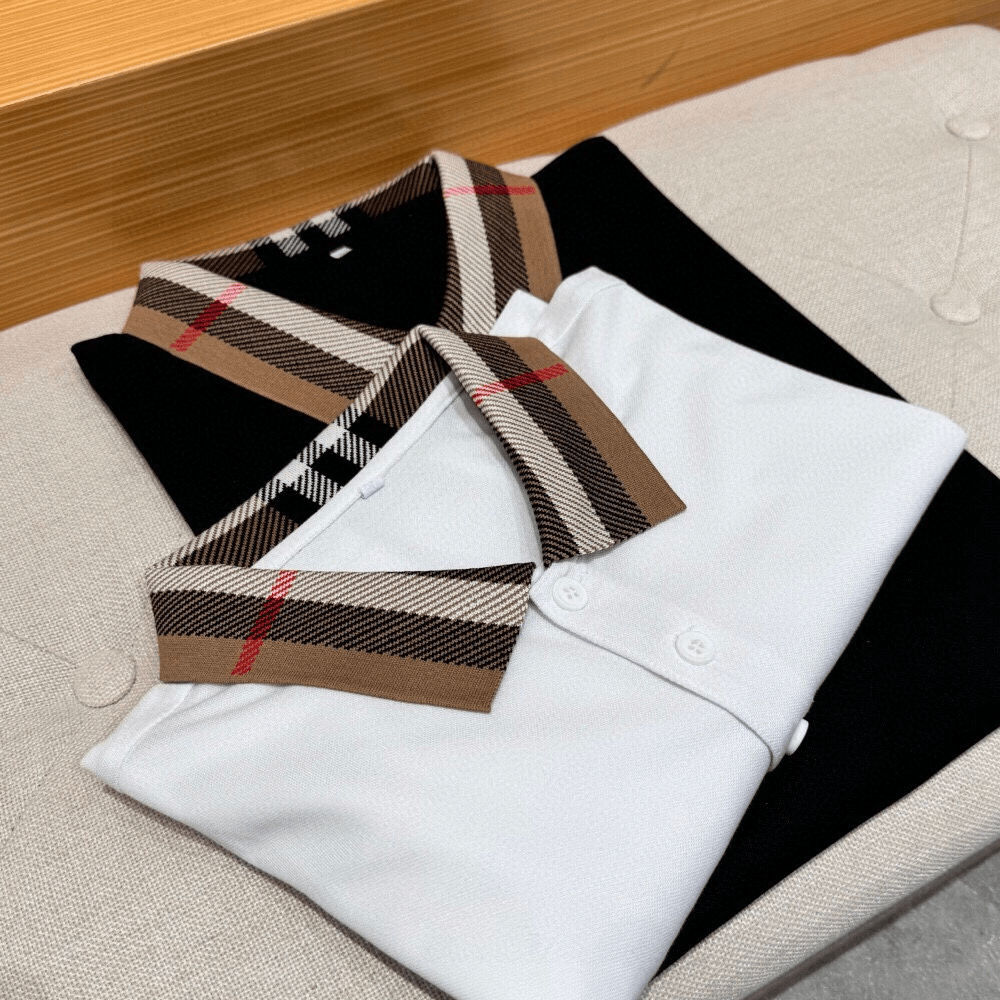 버버리 24SS 코튼 폴로 반팔 티셔츠