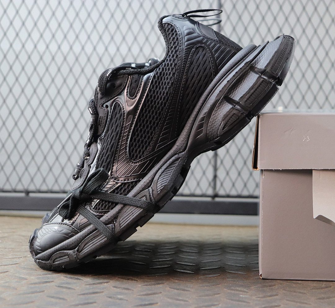 발렌시아가 3XL 스니커즈 에그쉘 블랙