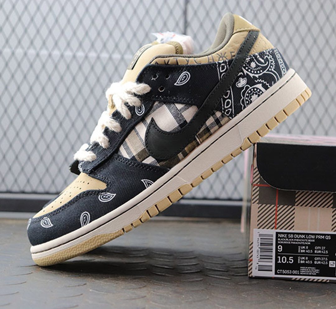 나이키 트레비스스캇 SB 덩크 로우 CT5053-001