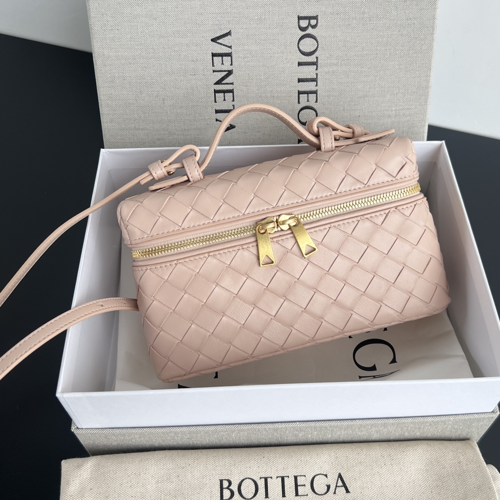 보테가베네타 뱅 베니티 케이스 핑크 789109