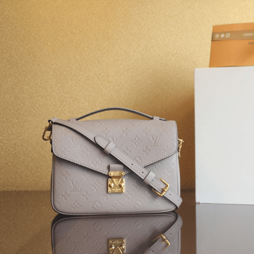 루이비통 포쉐트 메티스 M44881