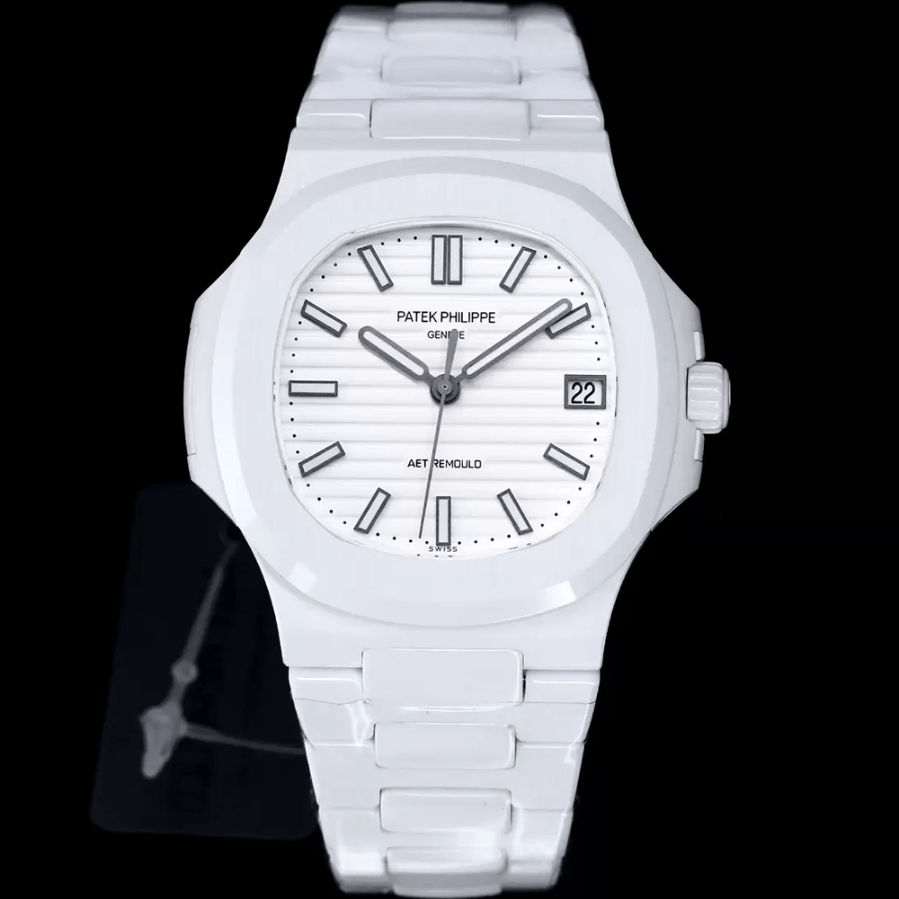 파텍필립 노틸러스 화이트 다이얼 커스텀 화이트 세라믹 40mm 5711
