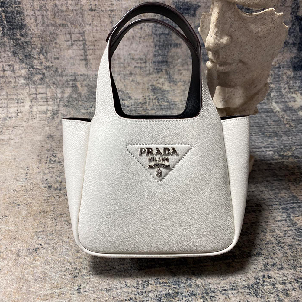 프라다 토트백 가죽 미니백 화이트 1BA349