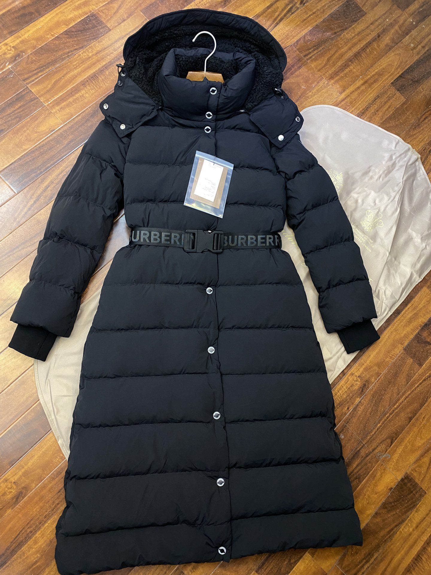 버버리 에핑햄 롱 패딩