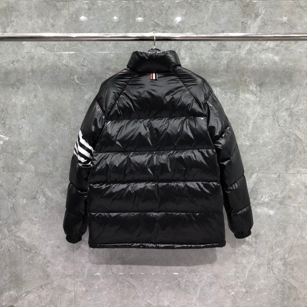 톰브라운 패딩 정품급 (남성용)
