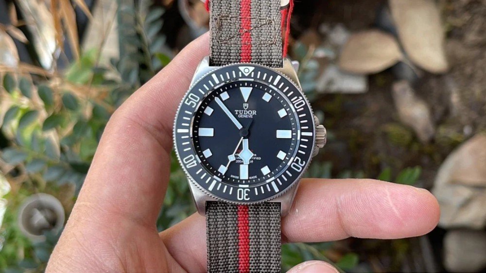 튜더 펠라고스 FXD 세라믹 베젤 블랙 다이얼 42mm M25717N-0001