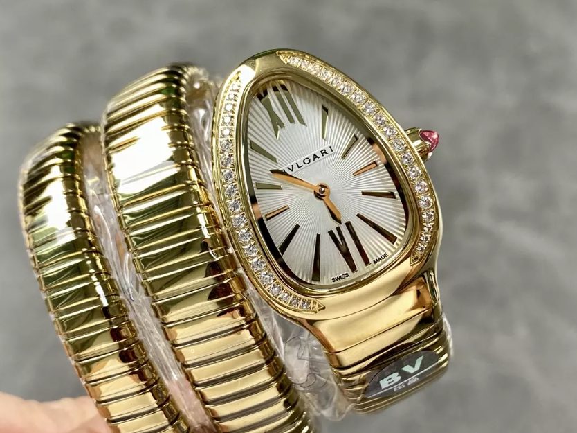 불가리 세르펜티 투보가스 골드 다이아 베젤 화이트 다이얼 금통 35mm 101923