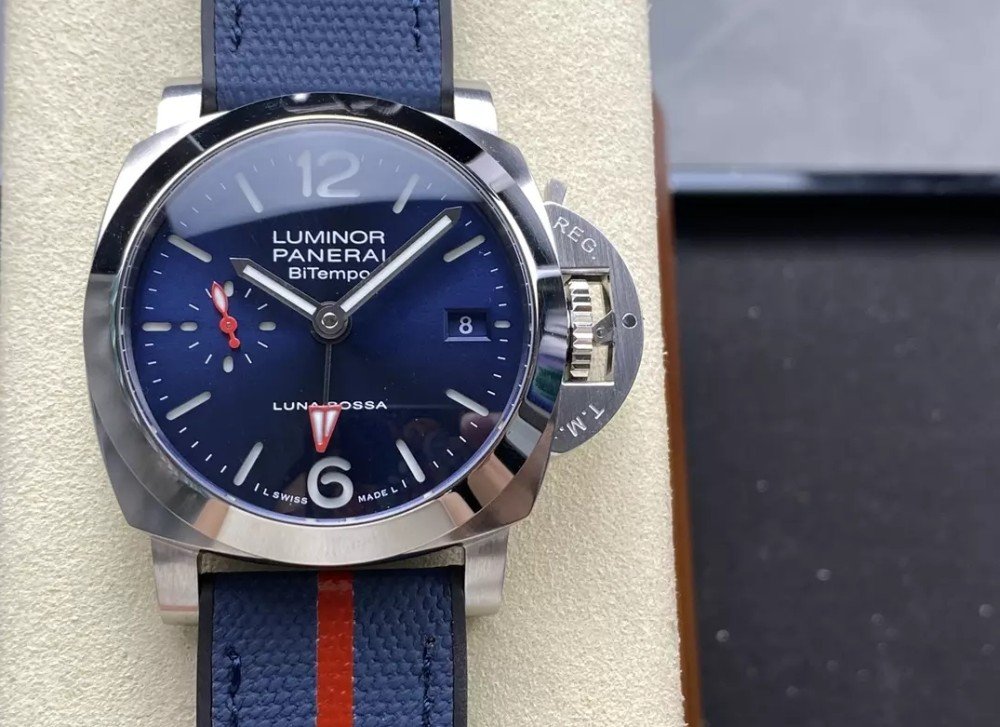 파네라이 마리나 루나로사 블루 다이얼 스틸 케이스 44mm PAM1391