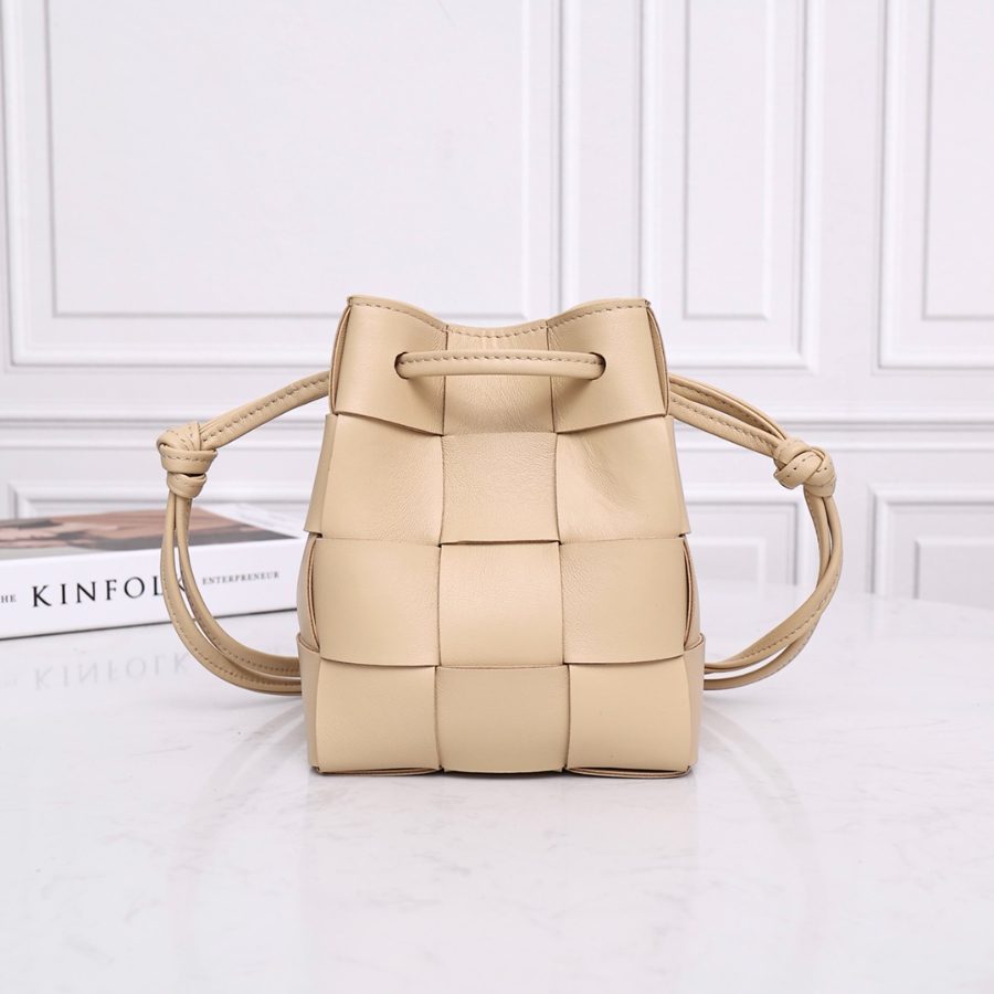 보테가베네타 라지 버킷 백 숄더 백 크로스 백 2224A