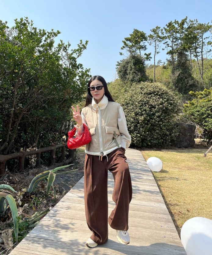 [이해리 PICK] 보테가베네타 레드 인트레치아토 미니 조디