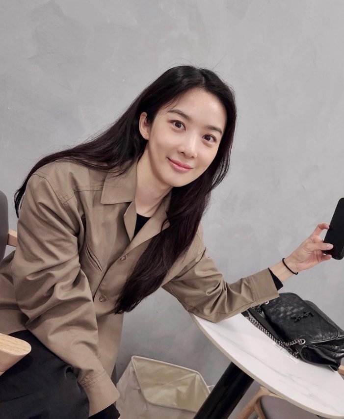 [이청아 PICK] 생로랑 빈티지 니키 미디엄백