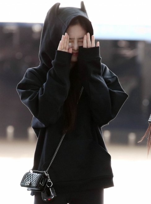 [제니 PICK] 샤넬 보이 플랩백 스몰 캐비어 은장 블랙