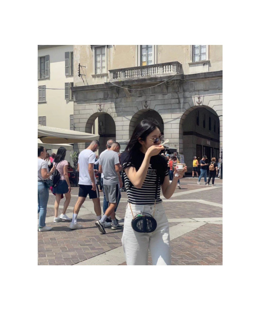 [김연아 PICK] 디올 CD 시그니처 오벌 카메라 백