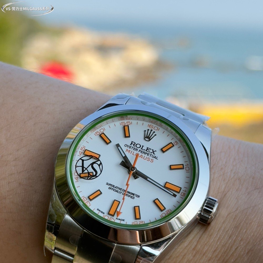 롤렉스 밀가우스 화이트 다이얼 SS 브레이슬릿 40mm 116400