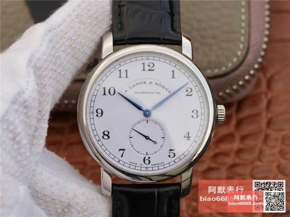 랑에 운트 죄네 클래식 1815 시리즈 바우하우스 스타일 3/4 데크 골드 소켓 구즈넥 40mm