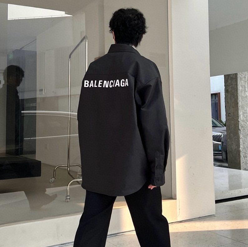 발렌시아가 오버사이즈 셔츠 블랙