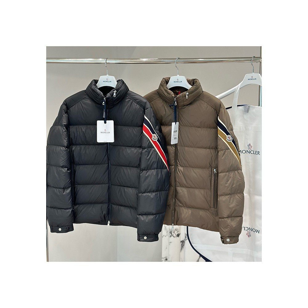 몽클레어 살라얀 다운 패딩